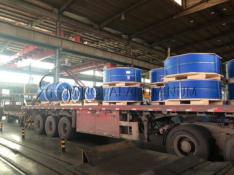 容器箔廠區發貨現場圖