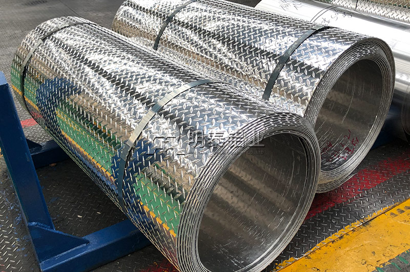 大五條筋花紋鋁板性能優(yōu)良